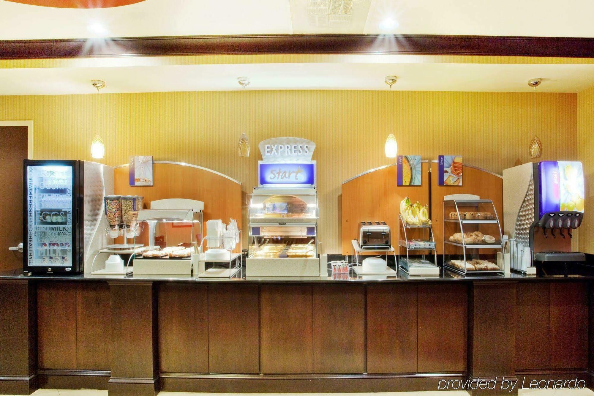Holiday Inn Express Rome-East By Ihg Exteriér fotografie